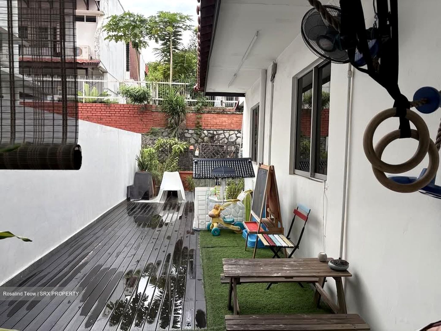 Tai Hwan Garden (D19), Terrace #561261881